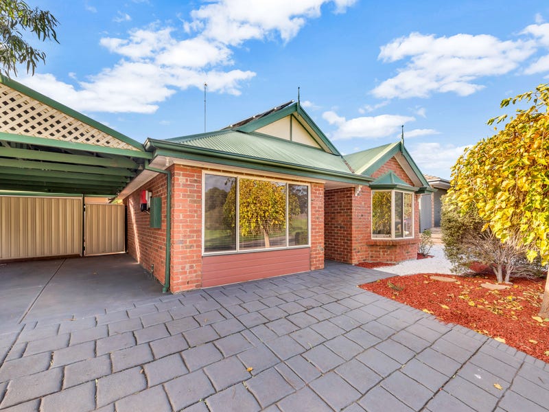 4 Esther Drive, Woodcroft, SA 5162