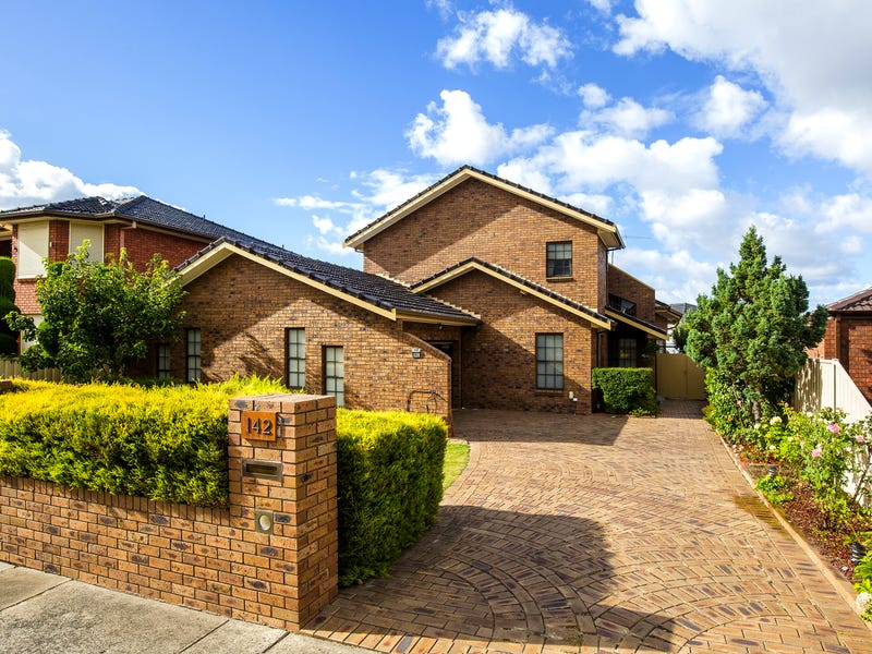142 Templewood Cres, Avondale Heights, VIC 3034
