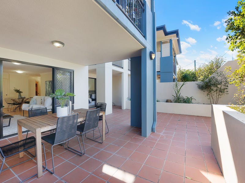4/4 Lisson Grove, Clayfield, Qld 4011 Property Details