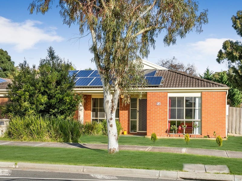 2 Grand Arch Way, Berwick, VIC 3806