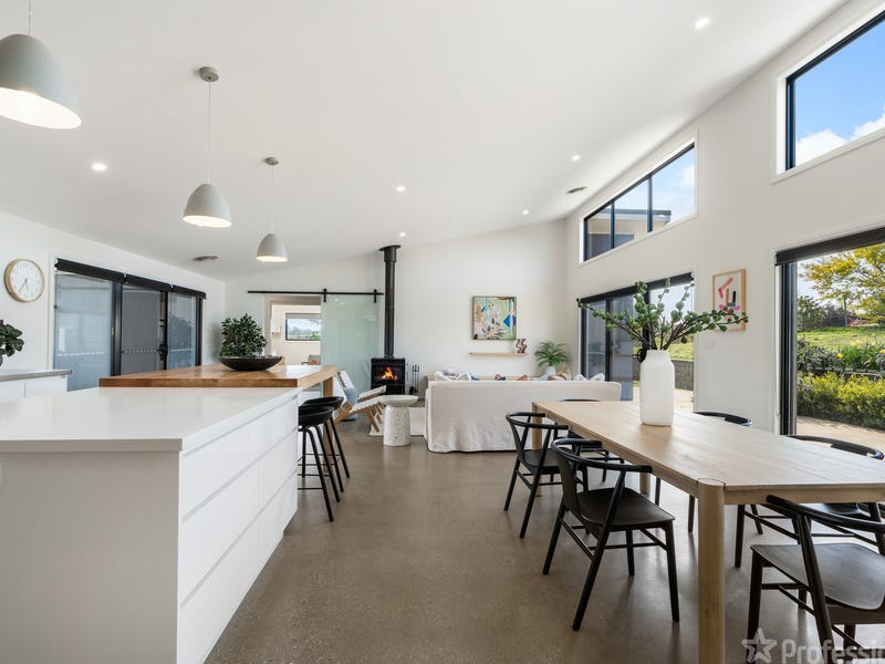 86 Dean Drive, Orange, NSW 2800 Property Details