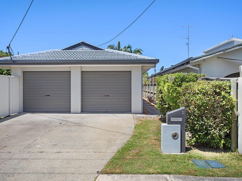 2/25 Chainey Avenue, Miami, Qld 4220