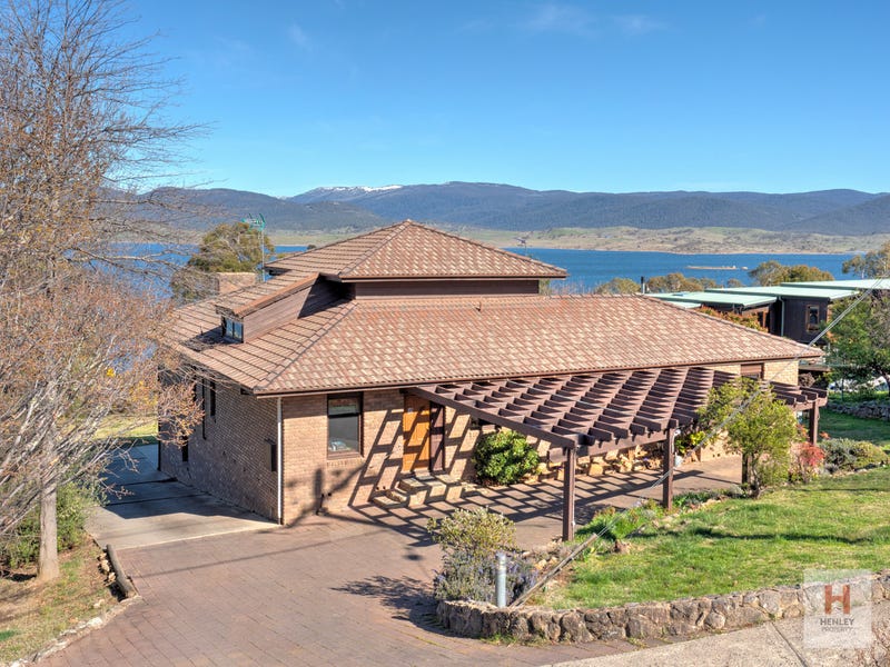 32 Jerrara Drive, East Jindabyne, NSW 2627