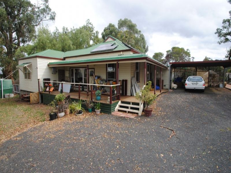 225 Old Korumburra Road, Leongatha, VIC 3953