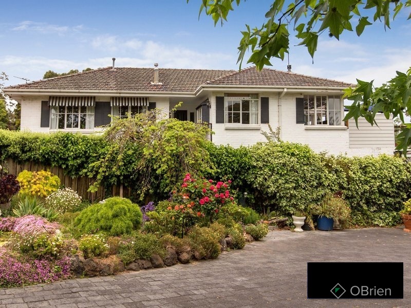 8 Wimborne Avenue, Mount Eliza, VIC 3930