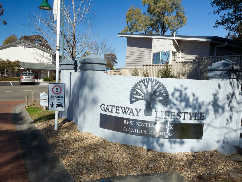 210/30 Majestic Drive, Stanhope Gardens, NSW 2768