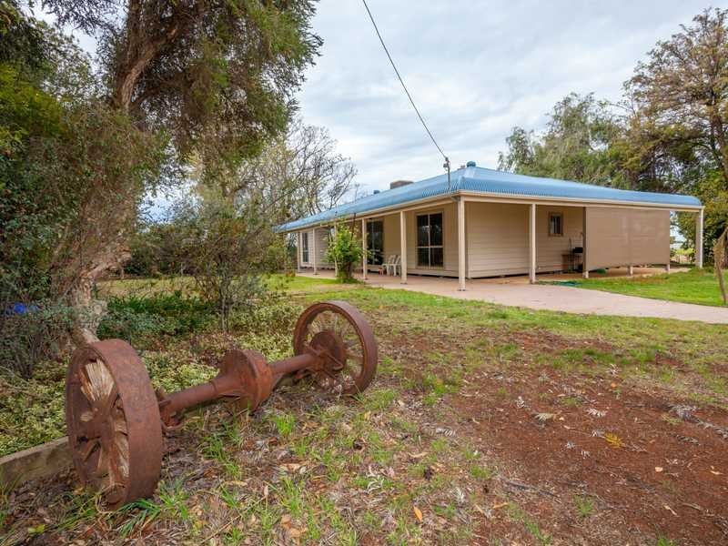 92 Bernarra Road, Dareton, NSW 2717 Property Details