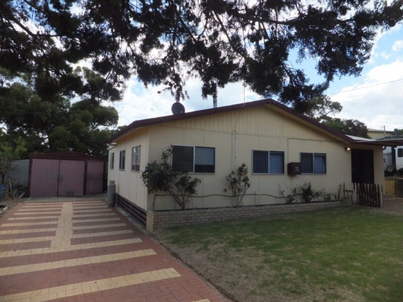 35 Gibson Way, Hopetoun, WA 6348