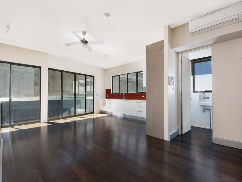 11/30 Oliver Lane, Melbourne, Vic 3000 Property Details