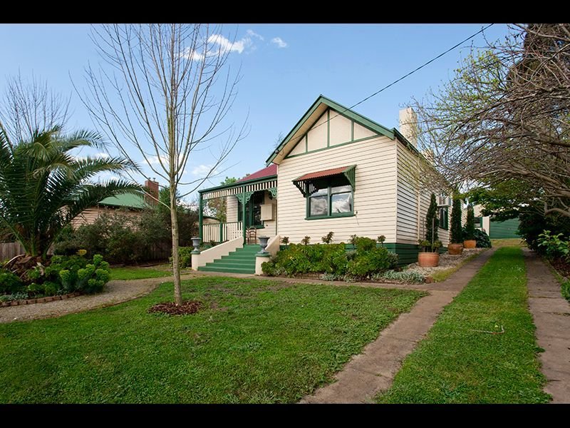 10 Brandy Creek Road, Warragul, Vic 3820 Property Details