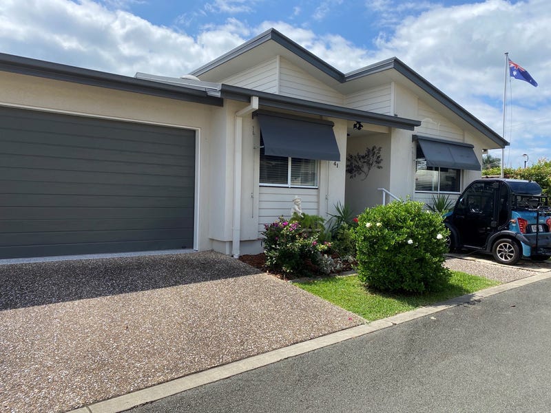 Palm Lake Resort Eagleby Retirement Living at 272 Fryar Road