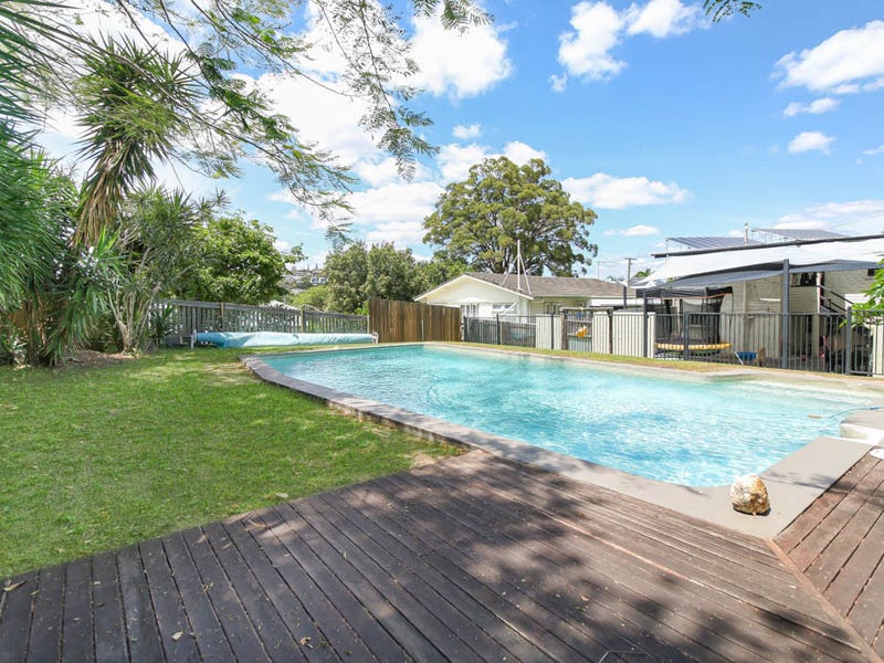 12 Justin Street, Holland Park West, Qld 4121