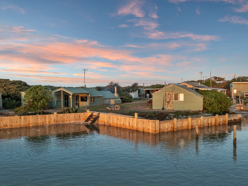 Shacks 10 11 Barker Knoll on the Murray Mouth Coorong SA 5264