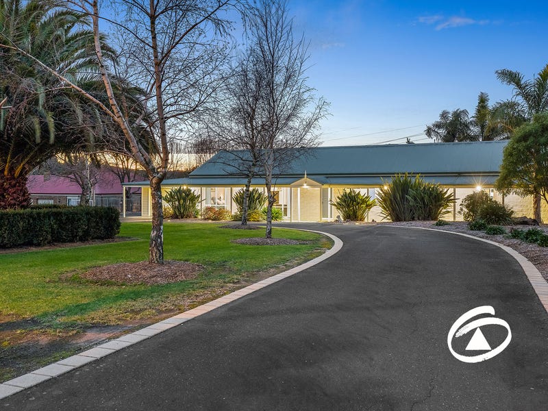 Real Estate & Property for Sale in Narre Warren North, VIC 3804