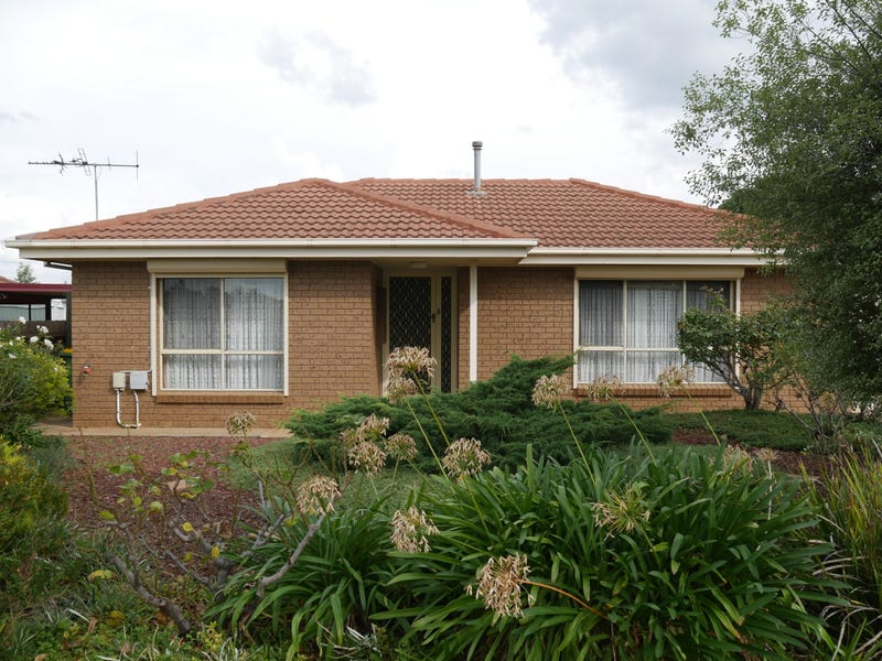 14 Pennyroyal Crescent, Kurunjang, Vic 3337 Property Details