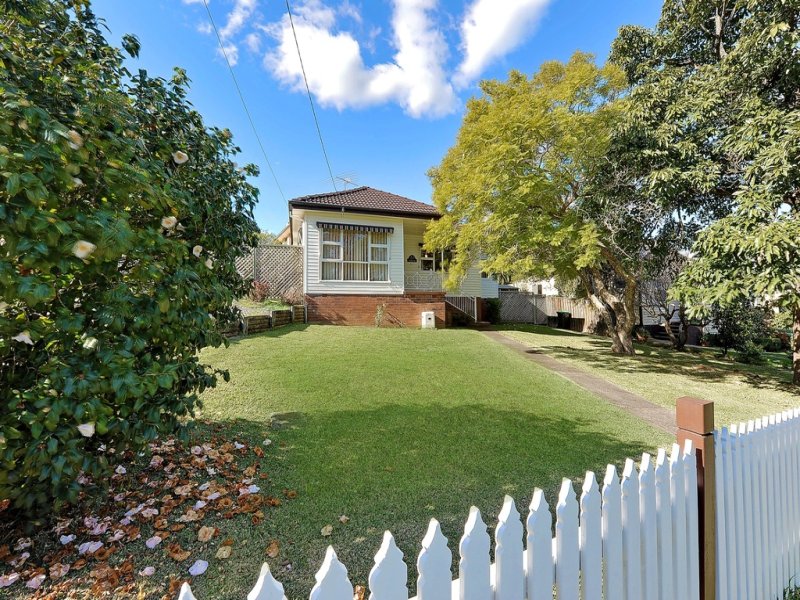 26 Lockerbie Road, Thornleigh, NSW 2120