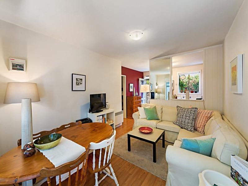 2/170 Easey Street, Collingwood, Vic 3066 Property Details