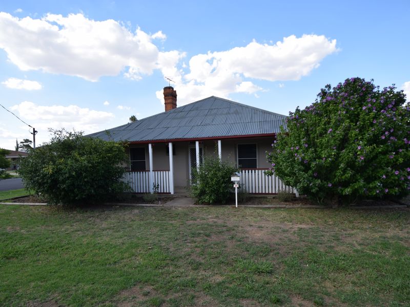 25 Gordon Street, Young, NSW 2594