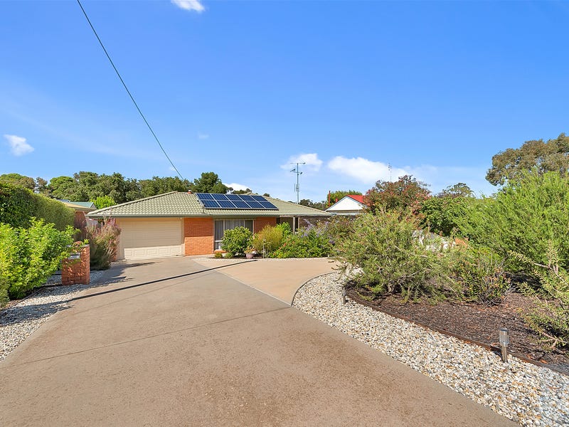 1/37 Calaway Street, Tocumwal, NSW 2714 Property Details