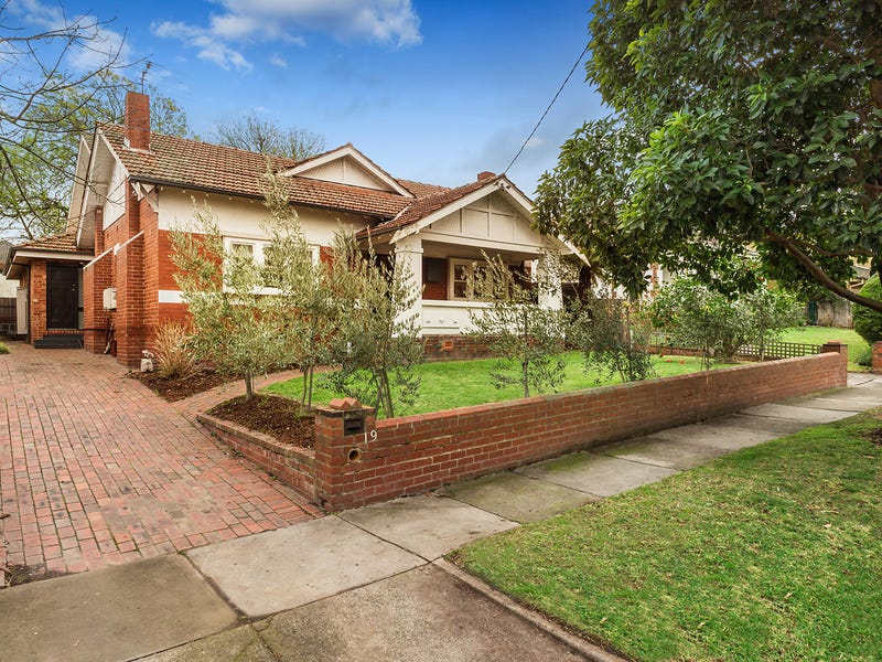 19 Rossfield Avenue, Kew, Vic 3101 Property Details