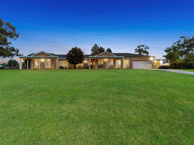 37 Shearwater Crescent, Yarramundi, NSW 2753 Property Details