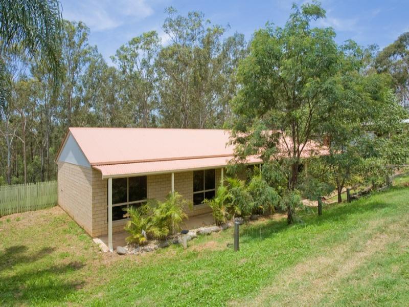 110 Mary Street, Blackstone, QLD 4304