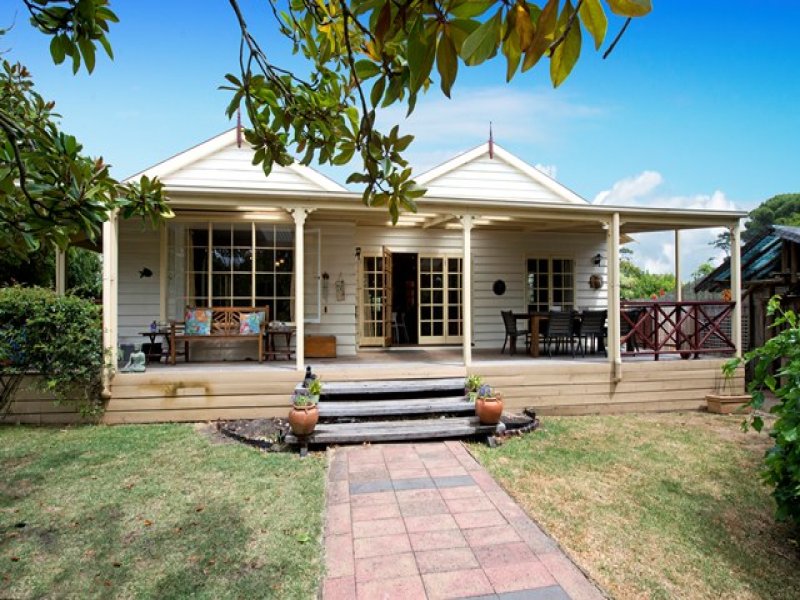 12 Canadian Bay Road, Mount Eliza, VIC 3930