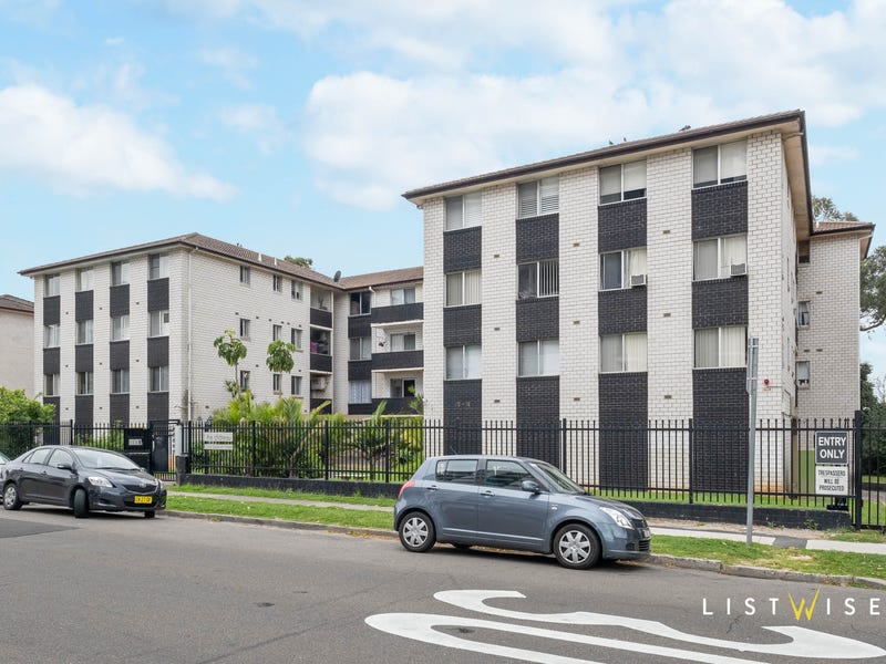 8/12 Goulburn Street, Warwick Farm, NSW 2170