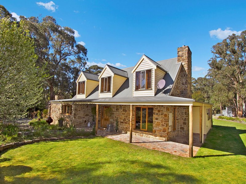 25 Alpine Avenue, Macedon, Vic 3440 Property Details