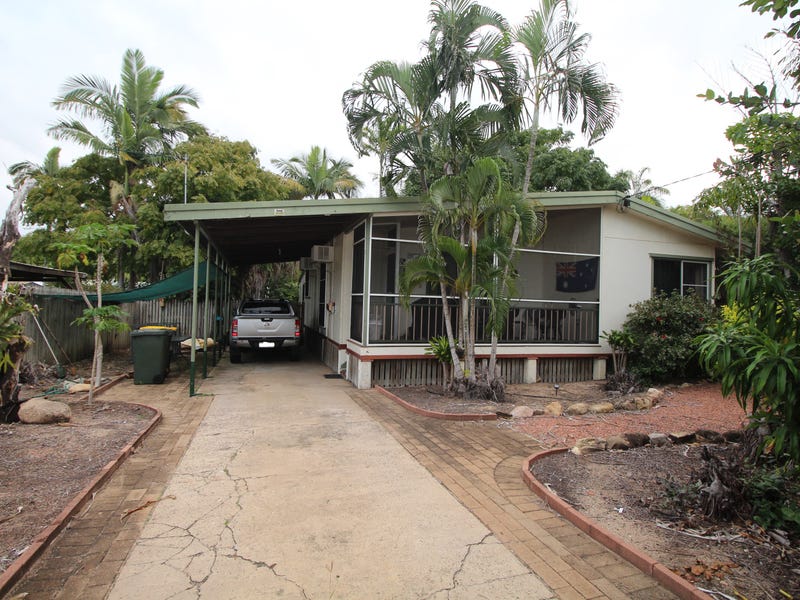 31 Coral Street, Saunders Beach, QLD 4818
