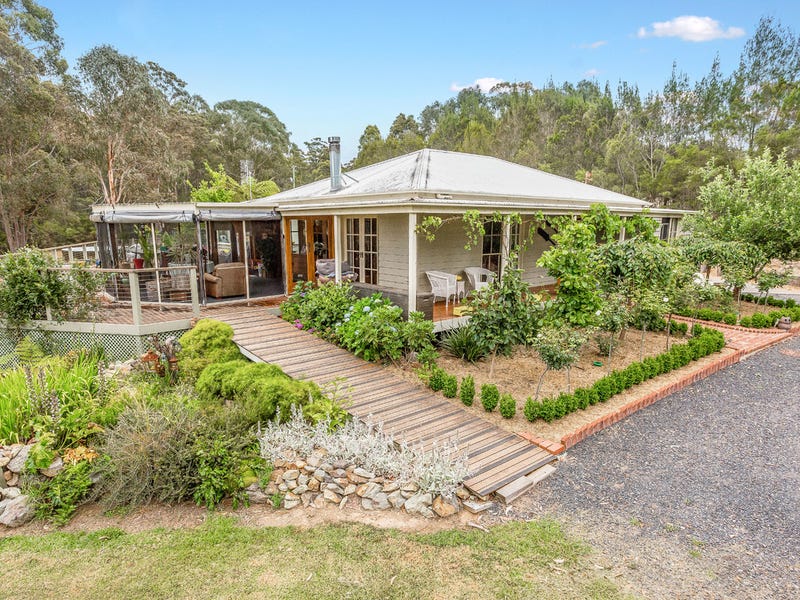 25 Francis Road, Pambula, NSW 2549 - Property Details