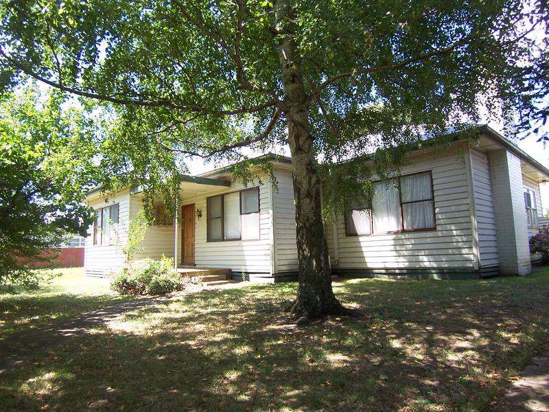 50 Thomson Street, Terang, Vic 3264 Property Details
