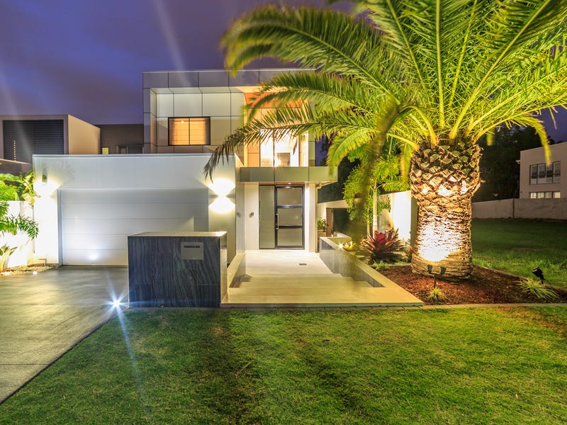 4009 Royal Pines Resort, Benowa, Qld 4217 Property Details