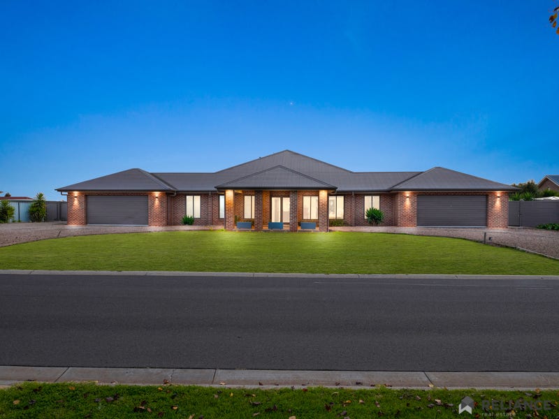 44 Killarney Drive, Melton, Vic 3337 Property Details