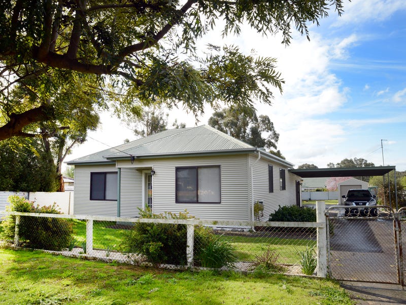 26 McLeod Street, Coleraine, Vic 3315 Property Details