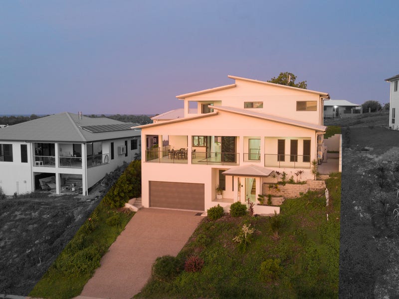 24 Deedes Crescent, Bushland Beach, Qld 4818 House for Sale