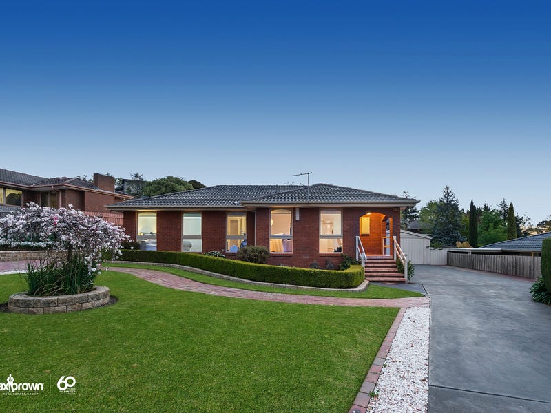 30 Batterbee Drive, Mooroolbark, Vic 3138 Property Details