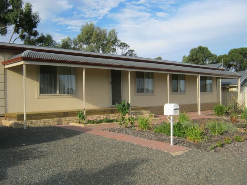 26 Cairns Cres, Riverton, SA 5412