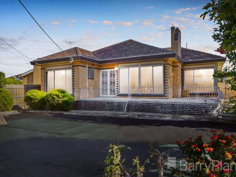 19 Alexandra Avenue, Sunshine, Vic 3020 Property Details