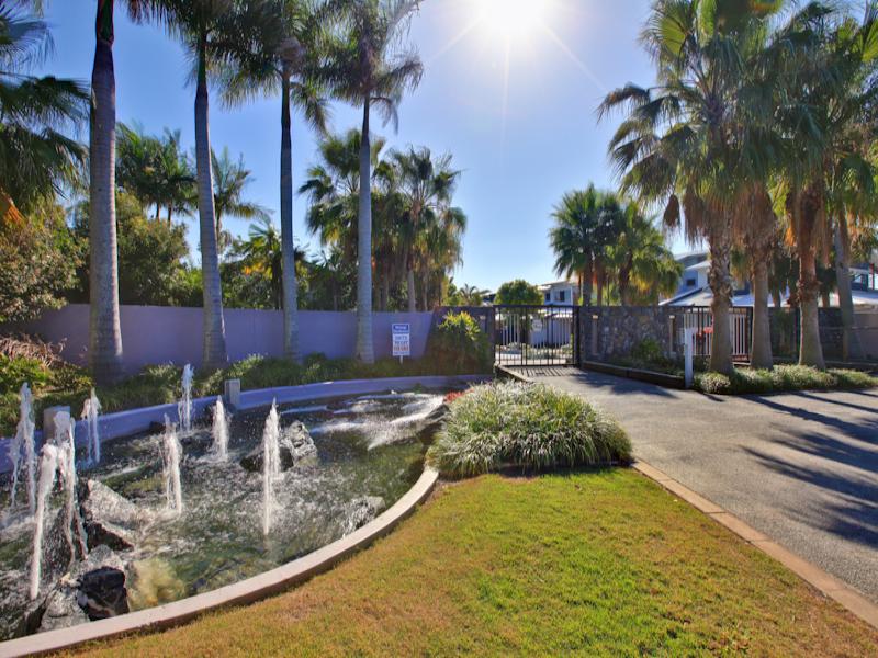 8/181 Lae Drive, Coombabah, Qld 4216 Property Details