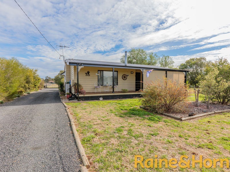 11 Farnell Street, Mendooran, NSW 2842 House for Sale