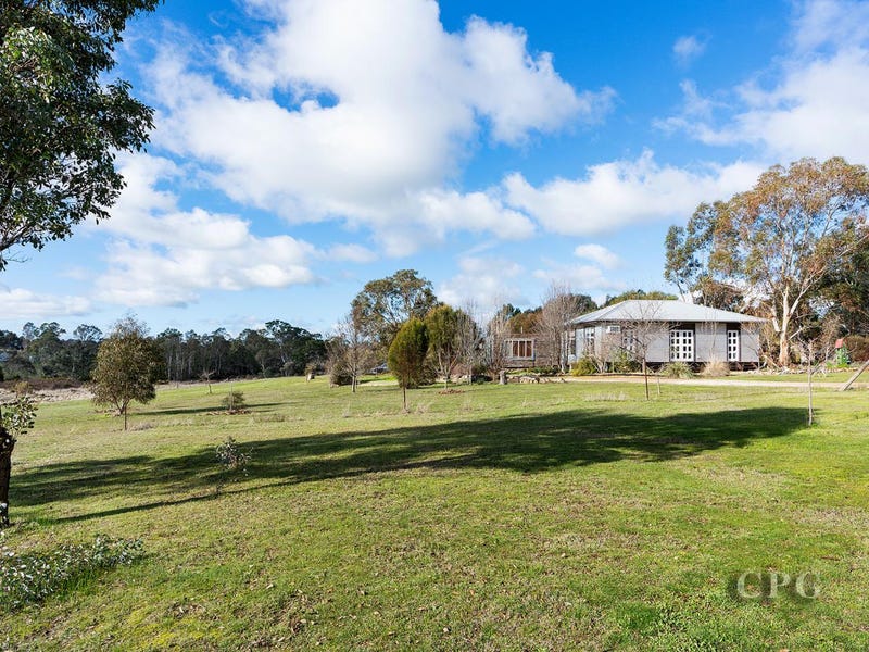 20 Aberdeen Road, Elphinstone, VIC 3448