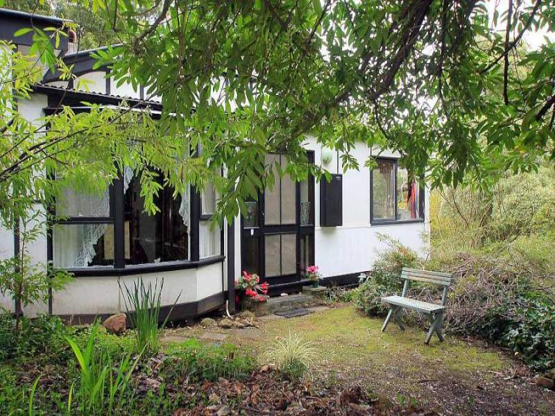 37 Browns Road, Montrose, Vic 3765 Property Details