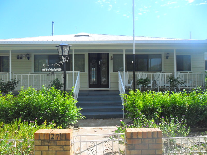 27 Marian Street, Miles, Qld 4415