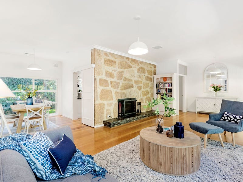 8 Devon Avenue, Stirling, SA 5152 Property Details