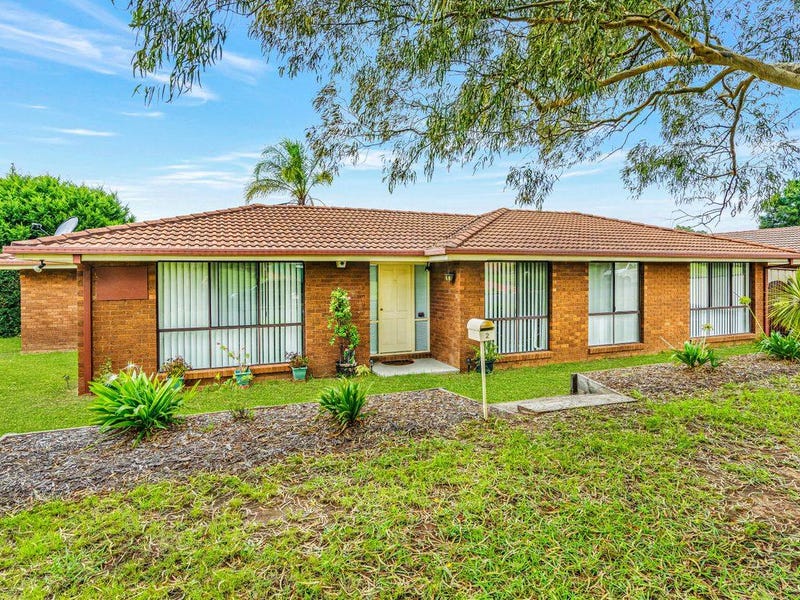 2 Don Place, Kearns, NSW 2558