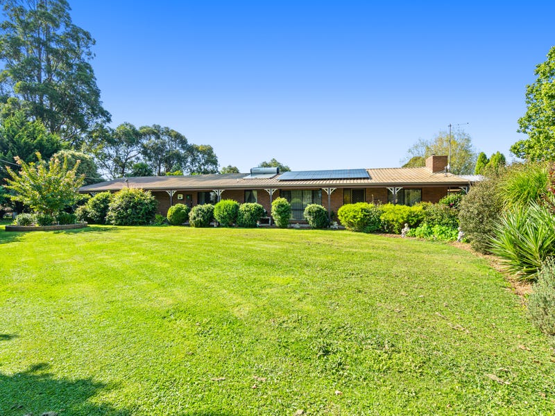 5860 Main Street, Newry, Vic 3859 House for Sale