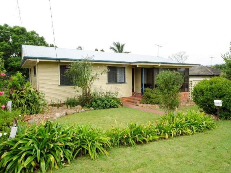 7 Loch Street, Centenary Heights, Qld 4350