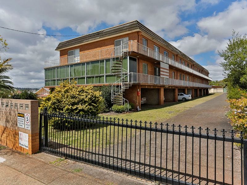 1 Bedroom Apartments & units for Rent in Toowoomba City, QLD 4350