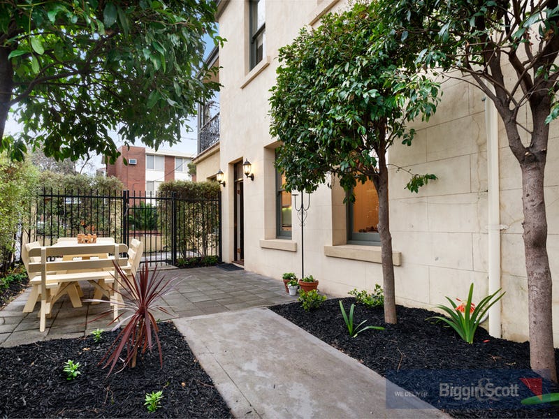 13/9 Milton Street, Elwood, Vic 3184 Property Details